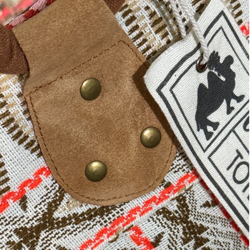 NWT Camel Threads Tote - Coco - Picture 5 of 6